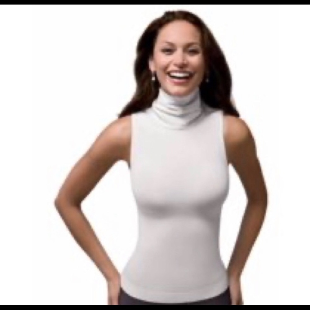 4/25$ Spanx Chic Sleeveless Turtleneck
